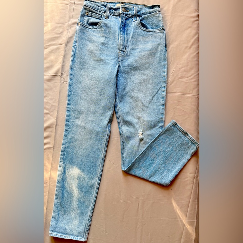 Levi’s Premium “70s High Slim Straight” Jeans, Size 26